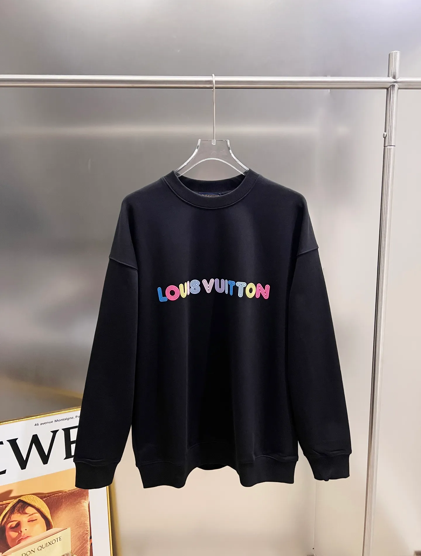 🅿️260 1v Louis* 2025 Autumn and Winter New Style Customized Double Yarn Fabric Round Neck Long Sleeve Sweater Classic Letter Foaming Technology High-End Version! The same loose version for men and women S M L XL XXL five sizes color black white